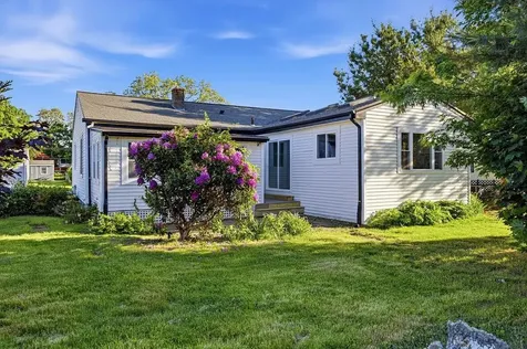 9 San Juan Drive Bristol RI 02809