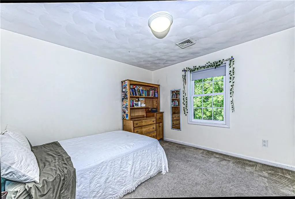 394 Westmoreland Lane North Kingstown RI 02874
