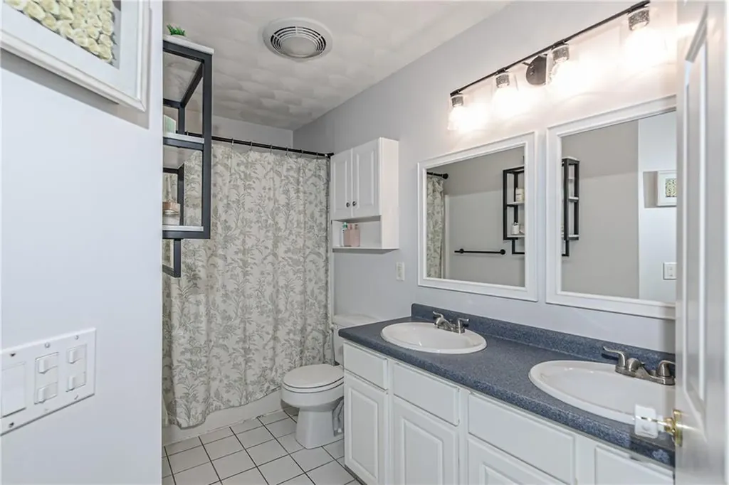 394 Westmoreland Lane North Kingstown RI 02874
