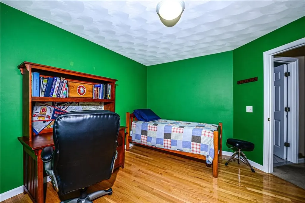394 Westmoreland Lane North Kingstown RI 02874