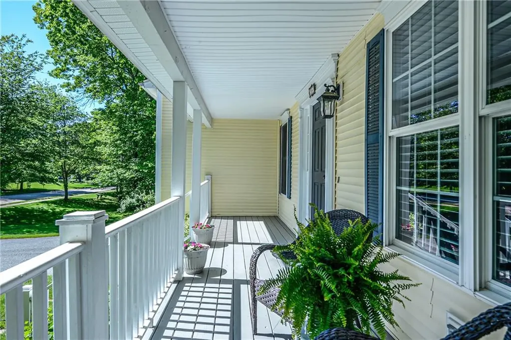 394 Westmoreland Lane North Kingstown RI 02874