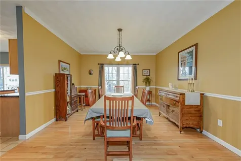 394 Westmoreland Lane North Kingstown RI 02874