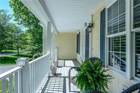 394 Westmoreland Lane North Kingstown RI 02874