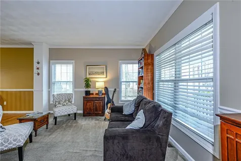 394 Westmoreland Lane North Kingstown RI 02874
