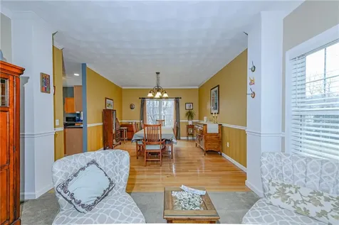 394 Westmoreland Lane North Kingstown RI 02874