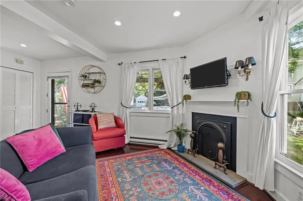 2 Lasalle Place Newport RI 02840