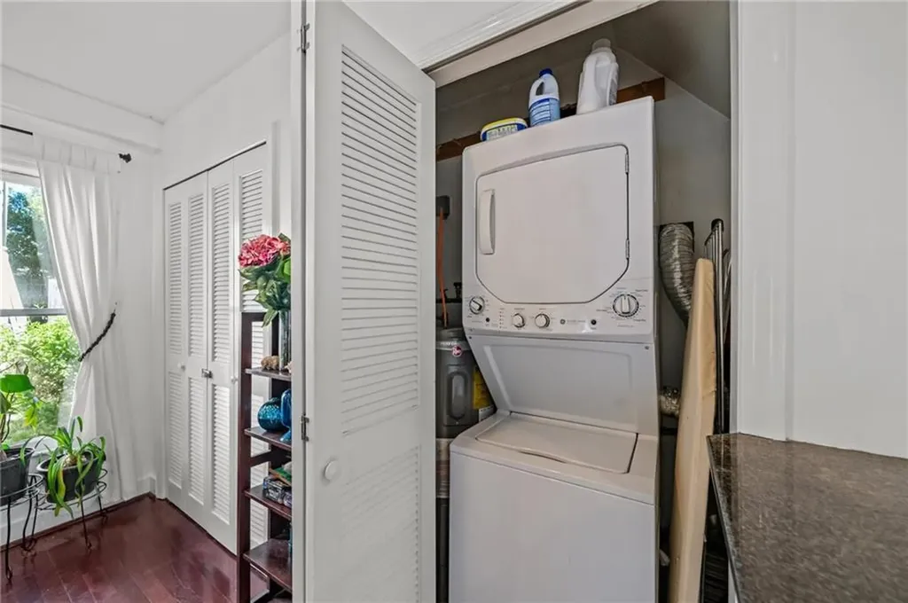 2 Lasalle Place Newport RI 02840