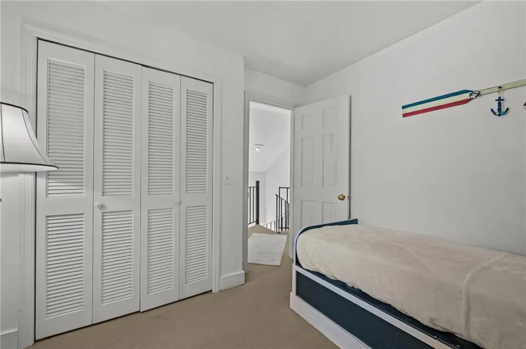 2 Lasalle Place Newport RI 02840