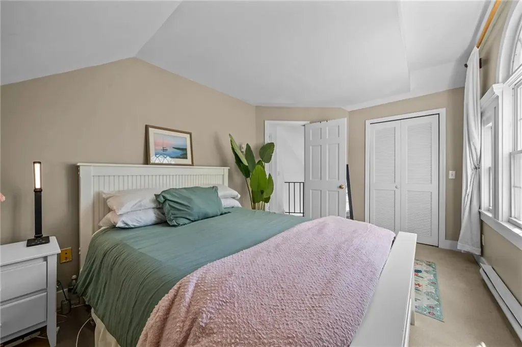 2 Lasalle Place Newport RI 02840