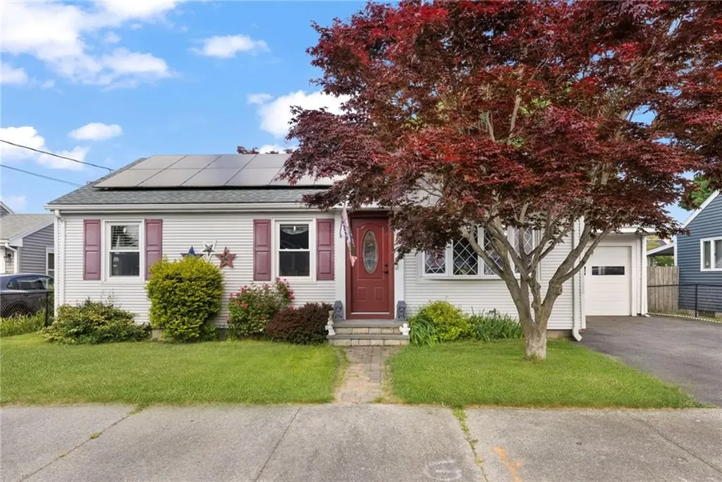 22 Mayfield Street Pawtucket RI 02861