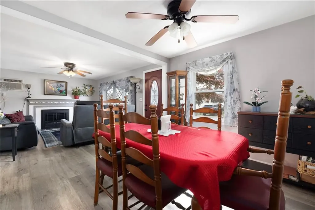 22 Mayfield Street Pawtucket RI 02861