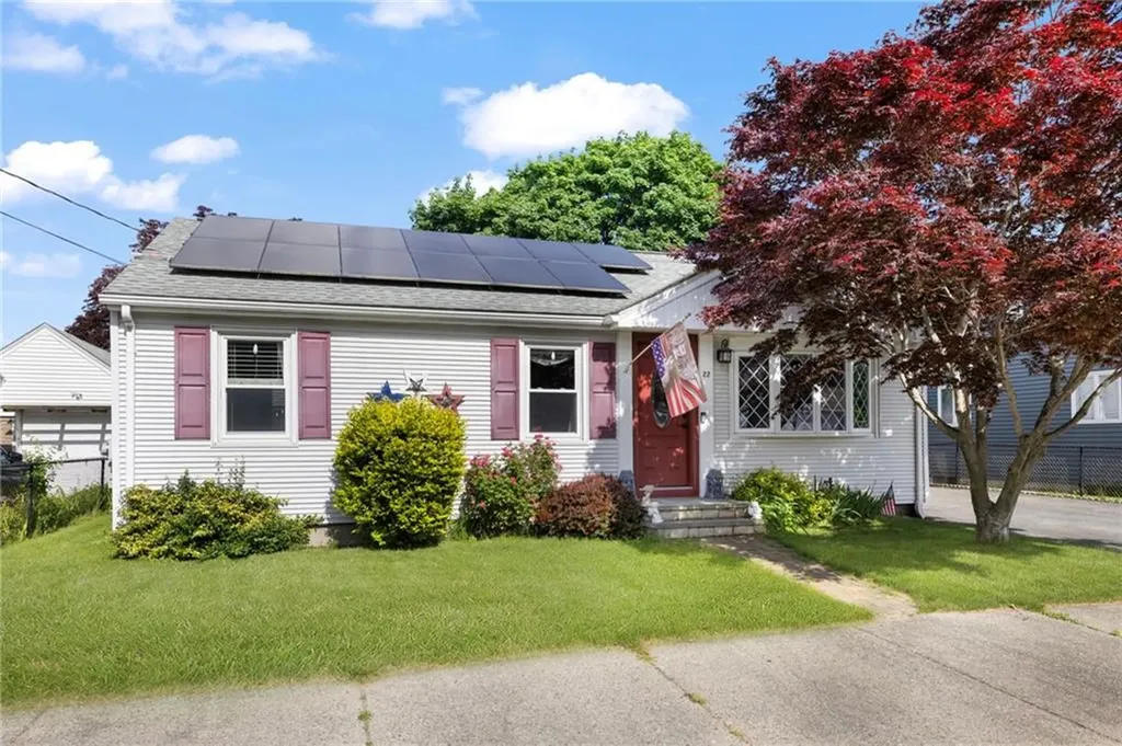 22 Mayfield Street Pawtucket RI 02861