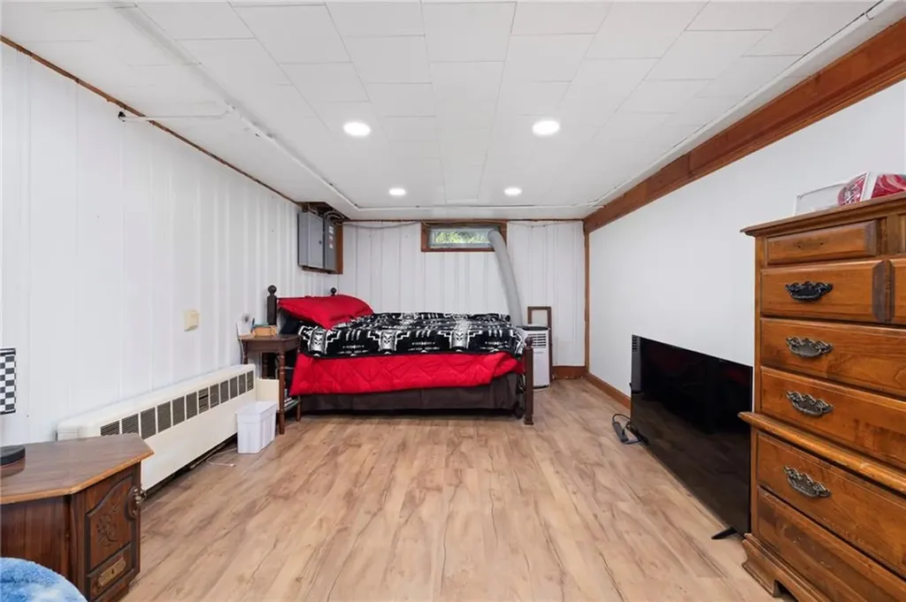 22 Mayfield Street Pawtucket RI 02861
