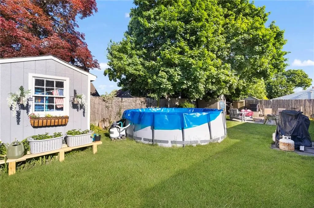 22 Mayfield Street Pawtucket RI 02861