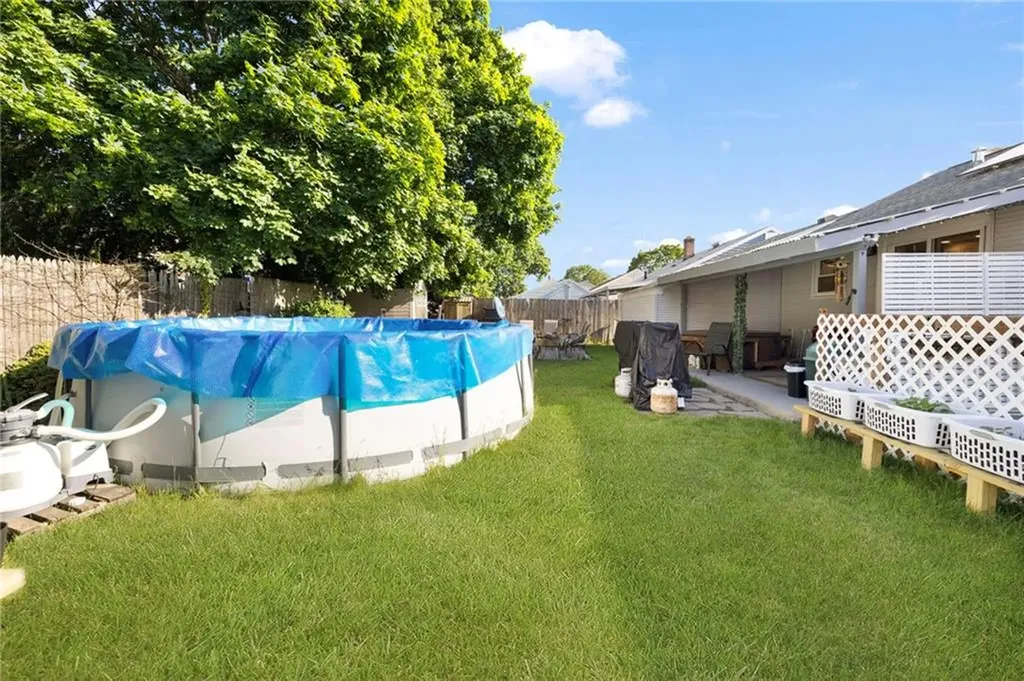 22 Mayfield Street Pawtucket RI 02861