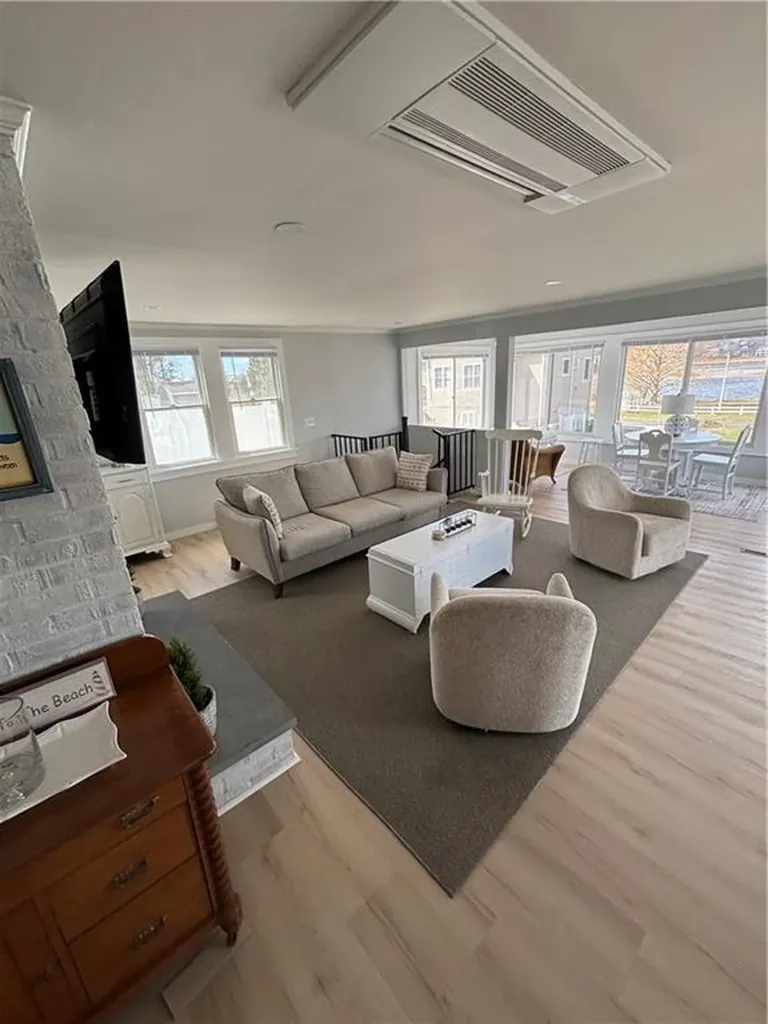 53 Bayberry Road Narragansett RI 02882