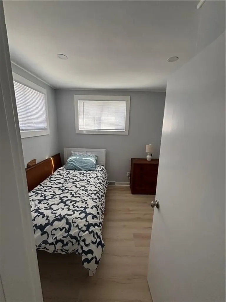 53 Bayberry Road Narragansett RI 02882