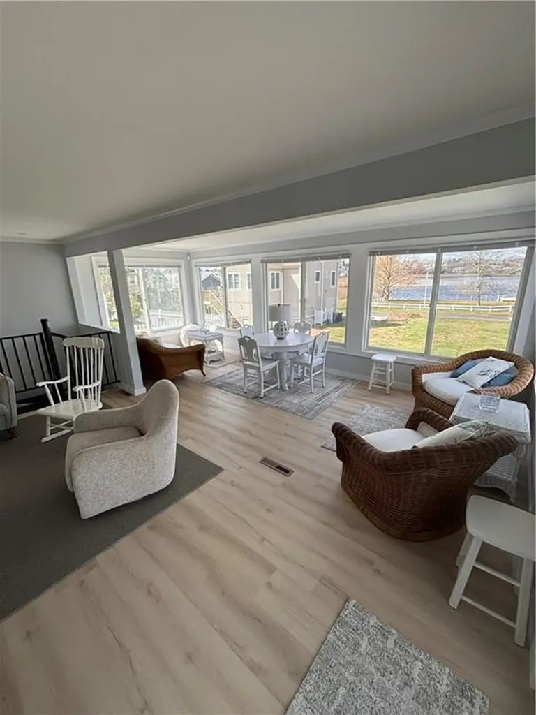 53 Bayberry Road Narragansett RI 02882