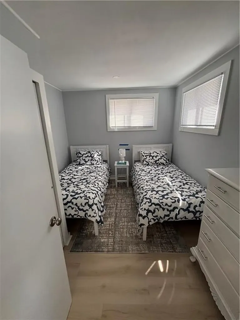 53 Bayberry Road Narragansett RI 02882