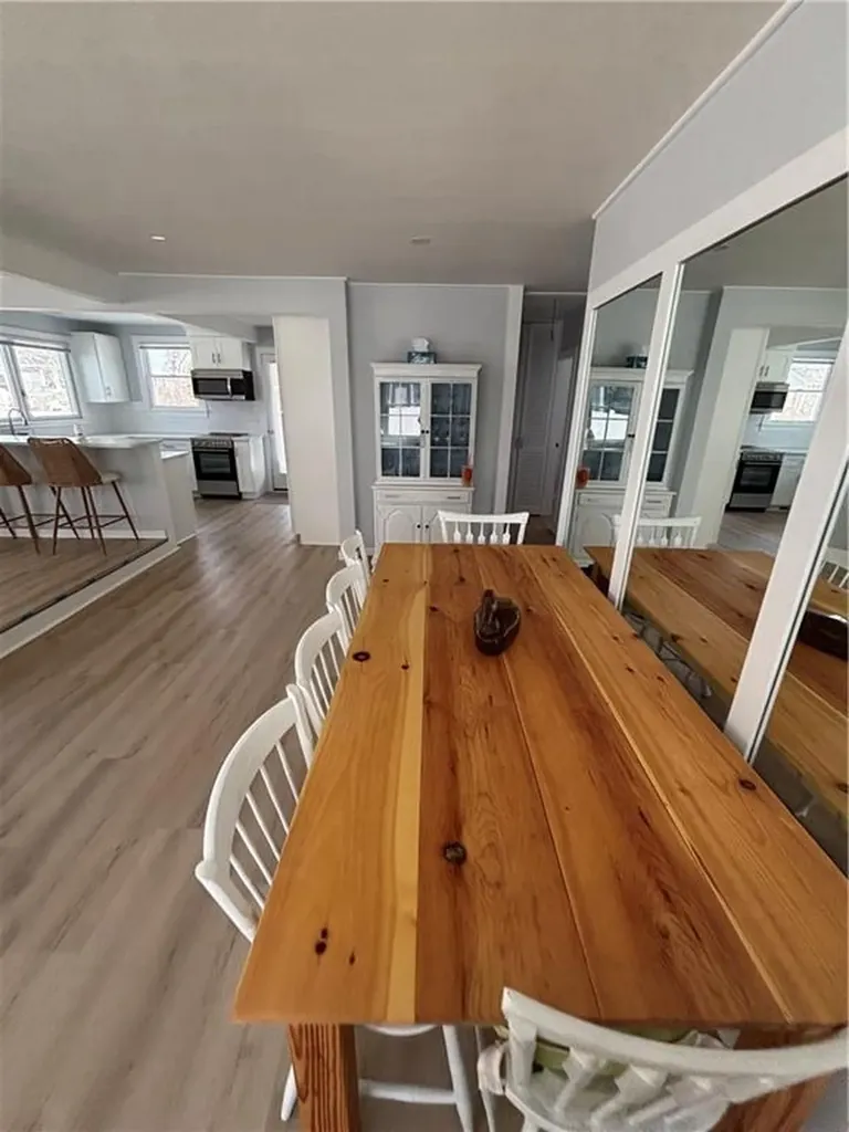 53 Bayberry Road Narragansett RI 02882