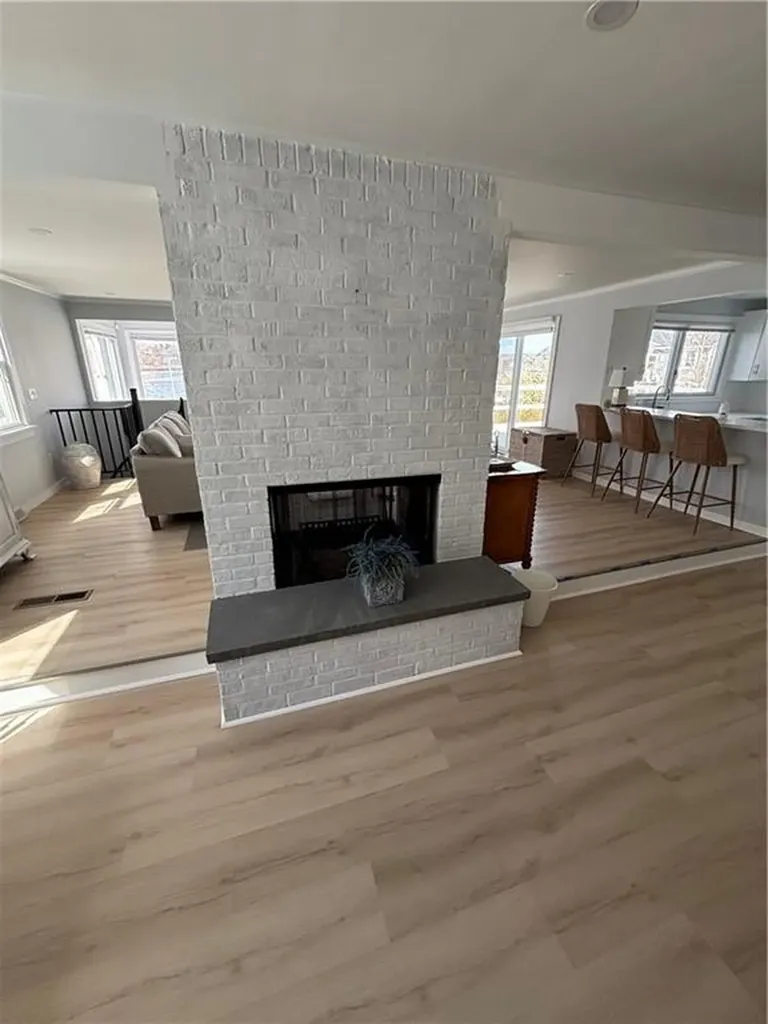 53 Bayberry Road Narragansett RI 02882