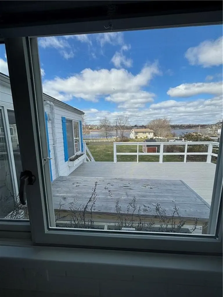 53 Bayberry Road Narragansett RI 02882