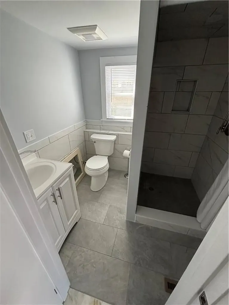 53 Bayberry Road Narragansett RI 02882