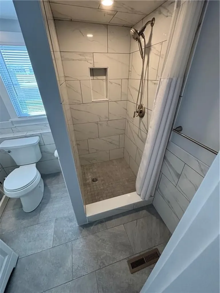 53 Bayberry Road Narragansett RI 02882