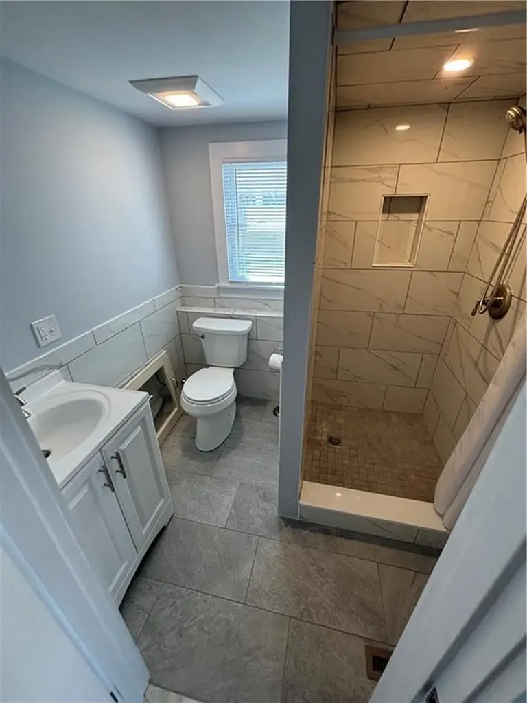 53 Bayberry Road Narragansett RI 02882
