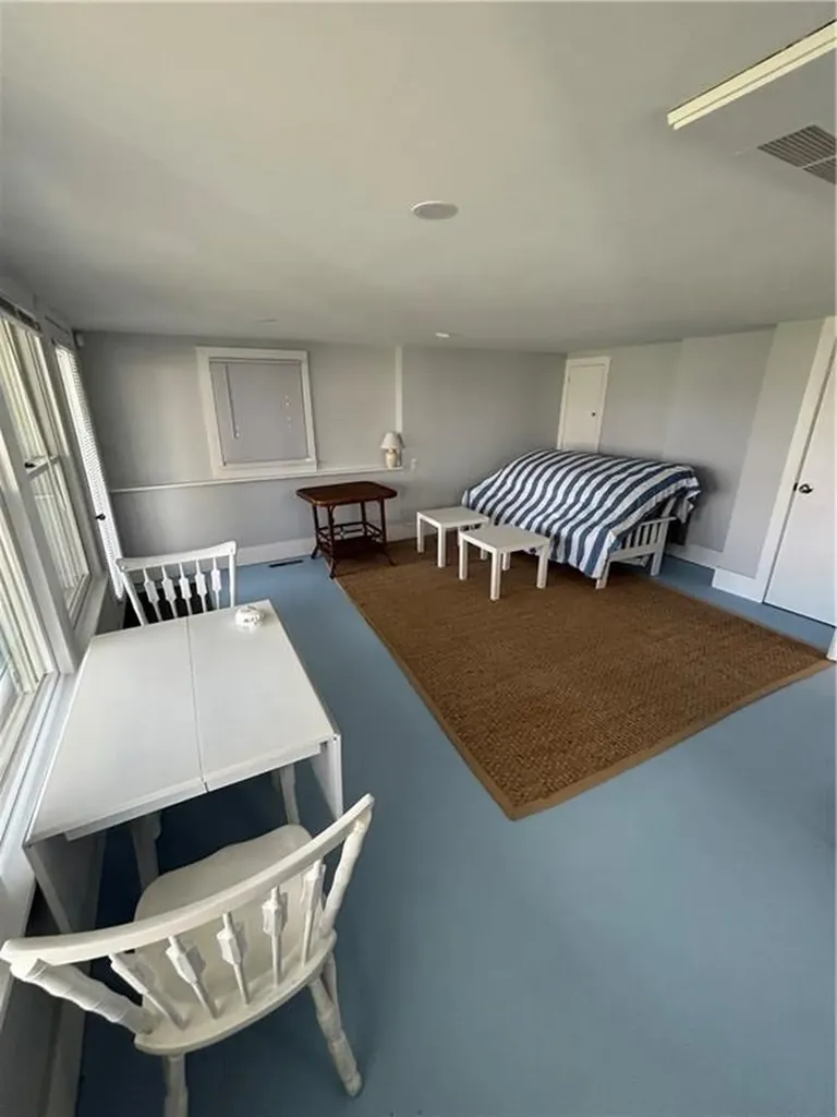 53 Bayberry Road Narragansett RI 02882