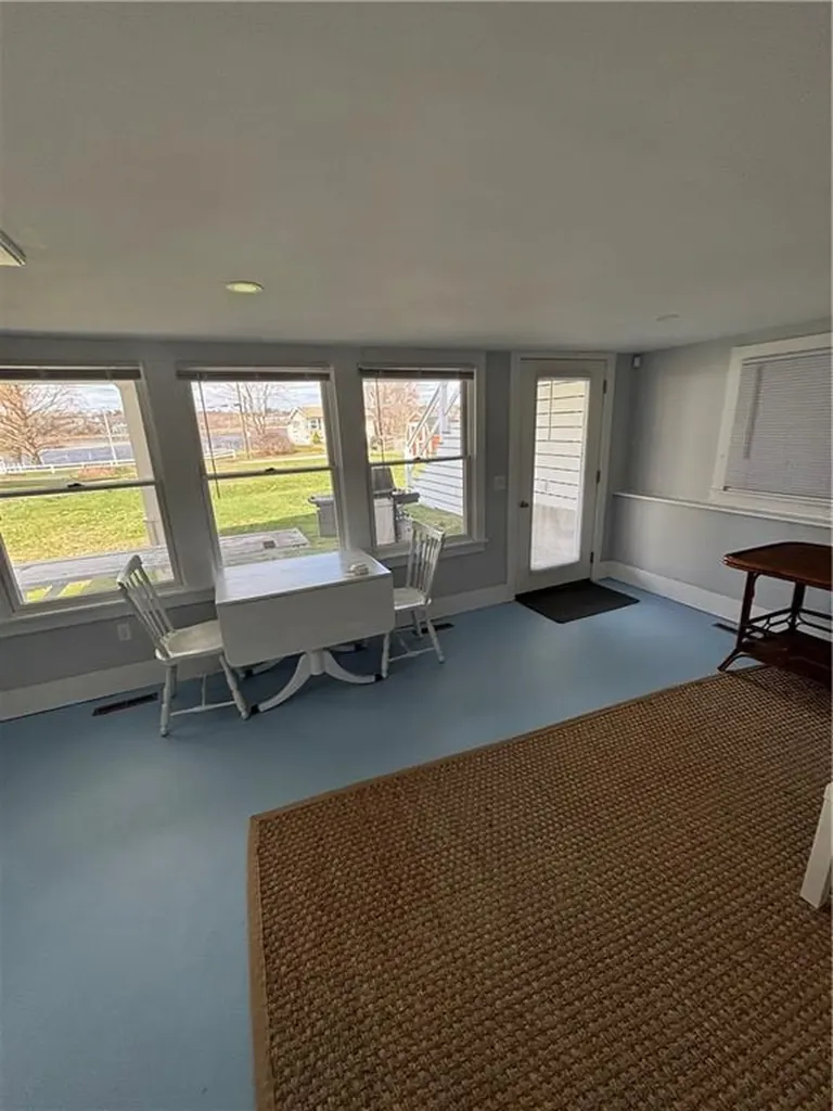53 Bayberry Road Narragansett RI 02882