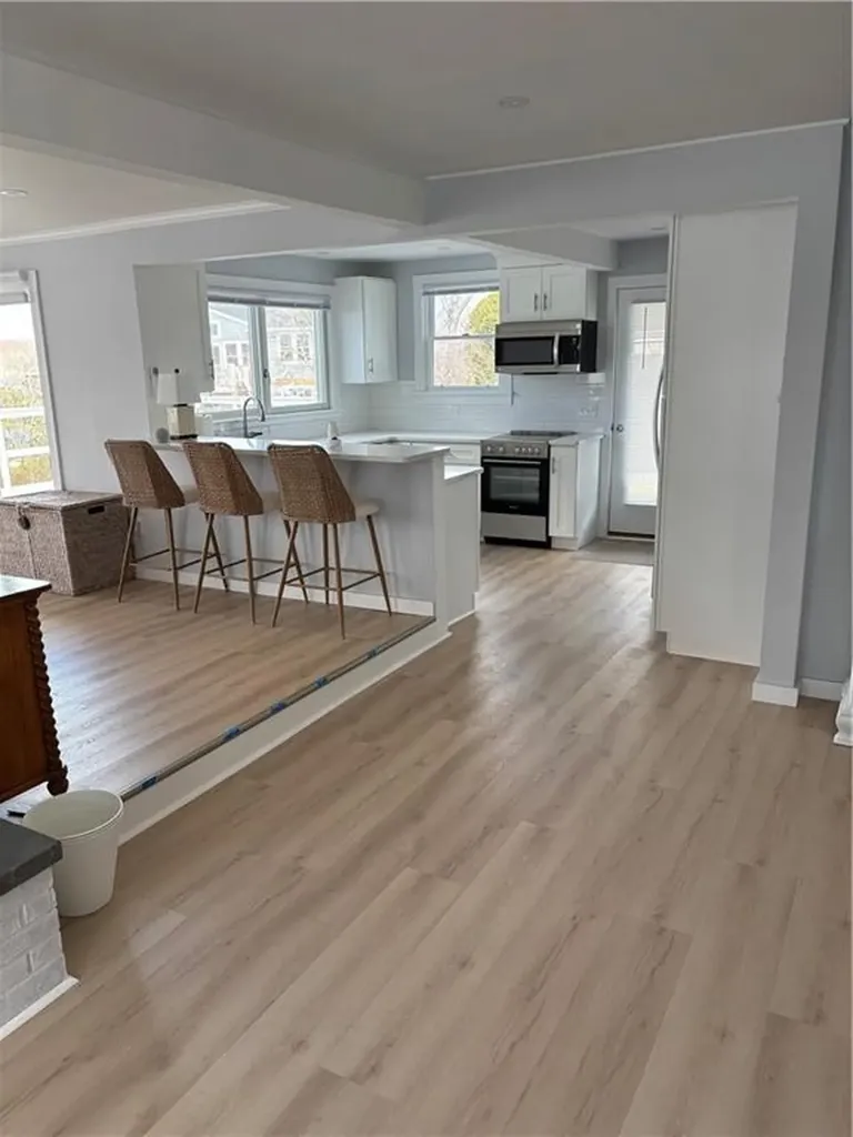 53 Bayberry Road Narragansett RI 02882
