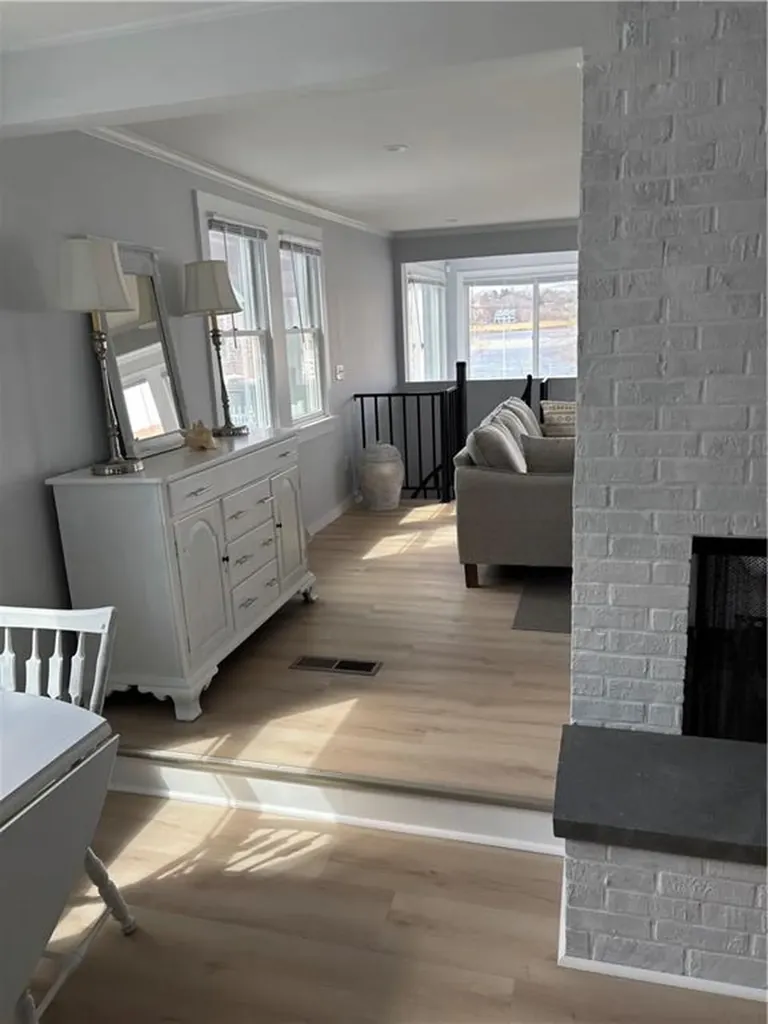 53 Bayberry Road Narragansett RI 02882