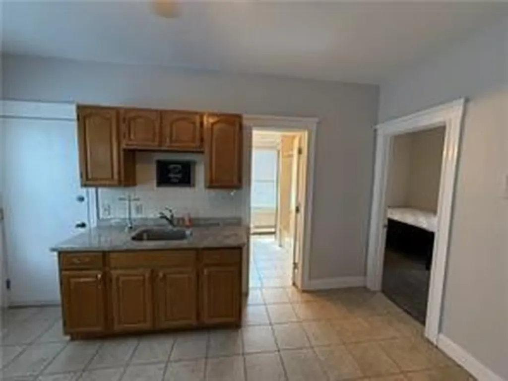 498 Broadway Avenue Providence RI 02909