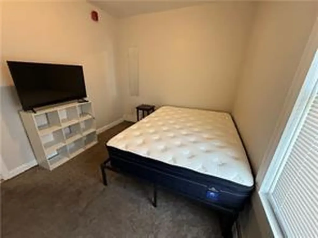498 Broadway Avenue Providence RI 02909