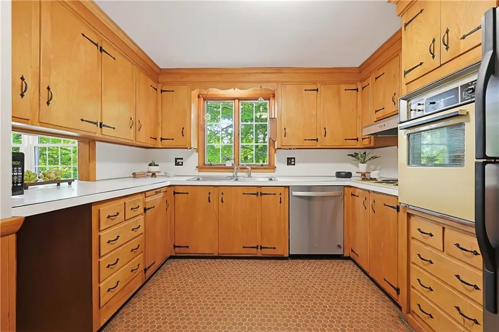 281 Scott Road Cumberland RI 02864