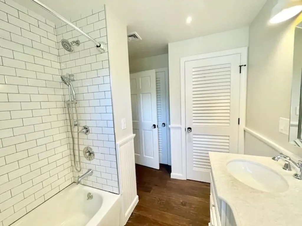 24 Anthony Street Newport RI 02840