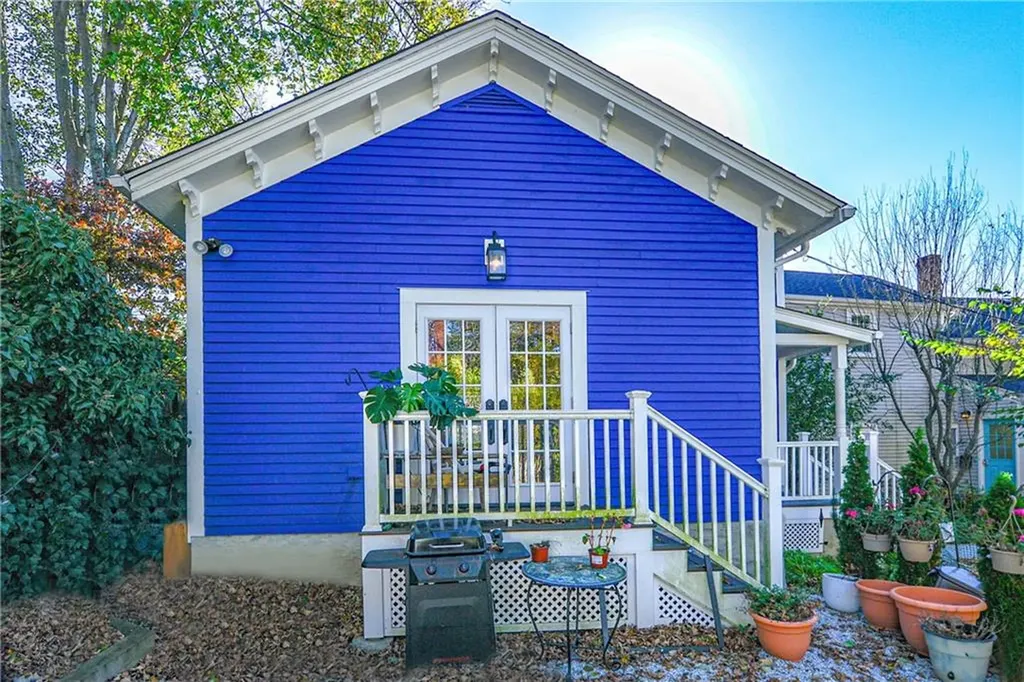 24 Anthony Street Newport RI 02840
