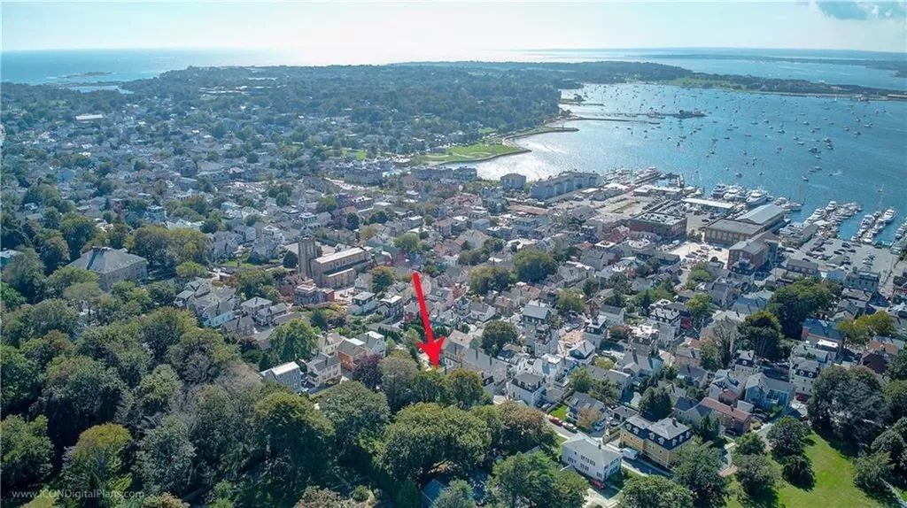 24 Anthony Street Newport RI 02840