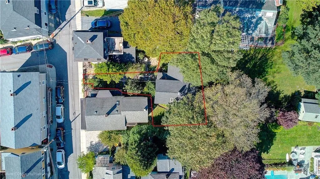 24 Anthony Street Newport RI 02840