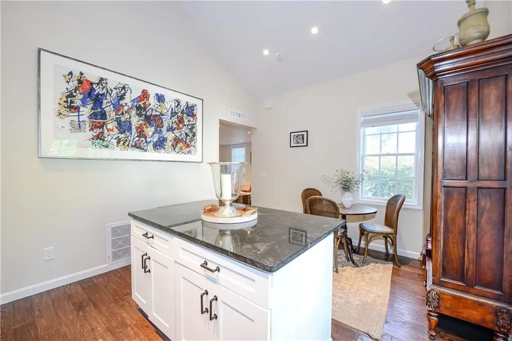 24 Anthony Street Newport RI 02840