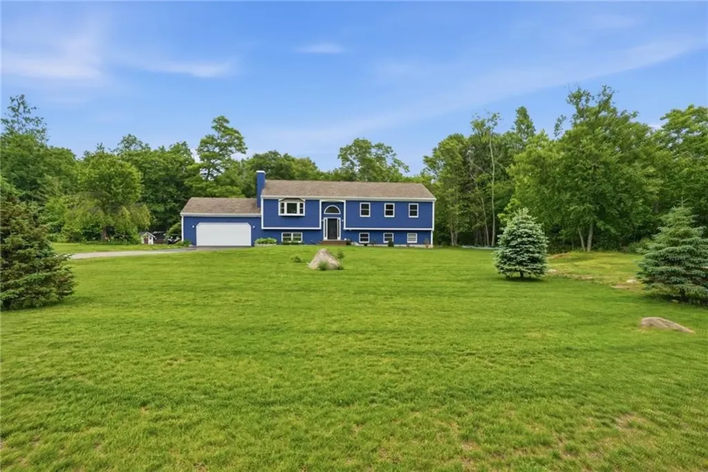 7 Fox Ridge Drive Richmond RI 02898