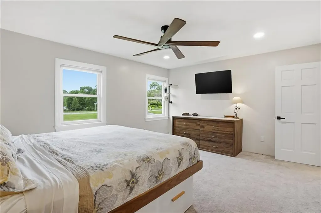 7 Fox Ridge Drive Richmond RI 02898