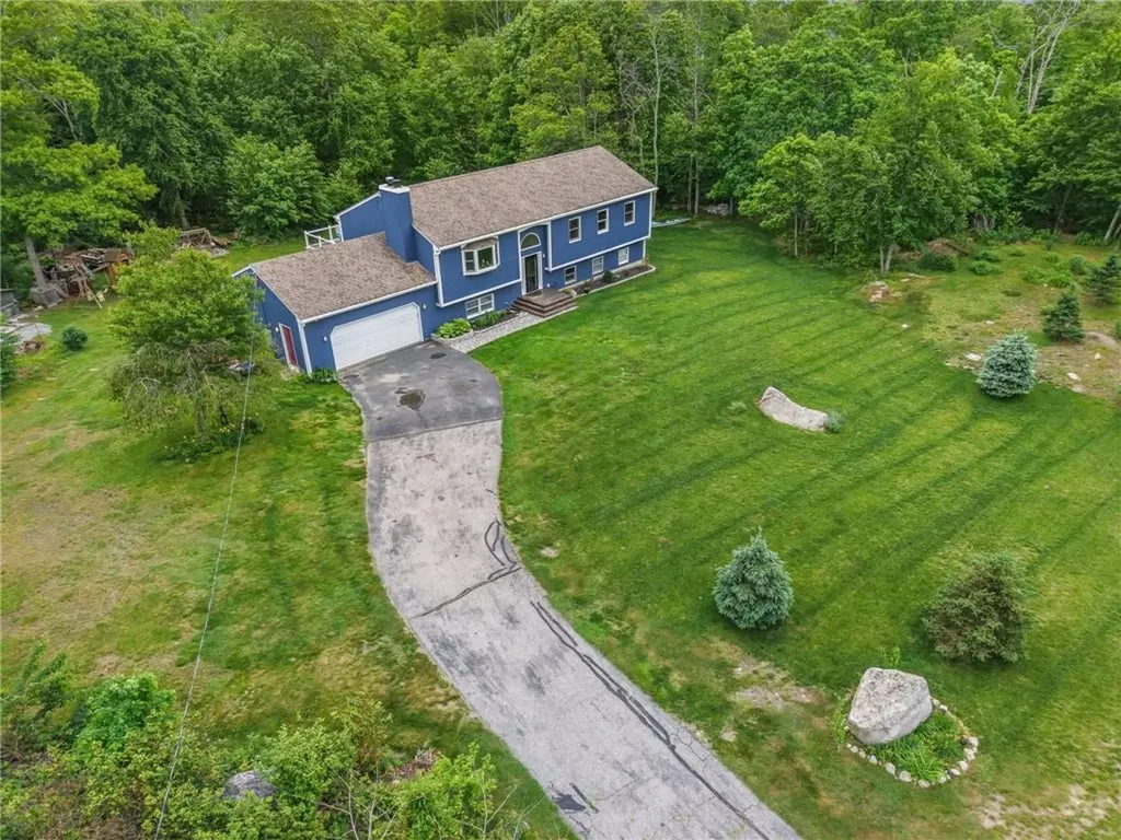 7 Fox Ridge Drive Richmond RI 02898