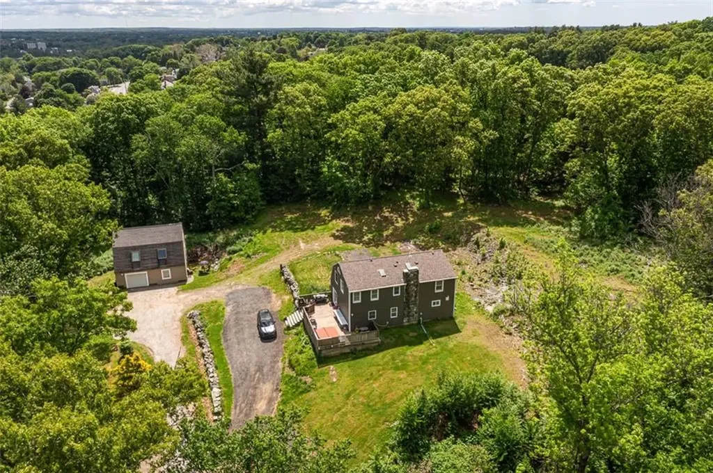 41 Dexter Rock Road Lincoln RI 02865