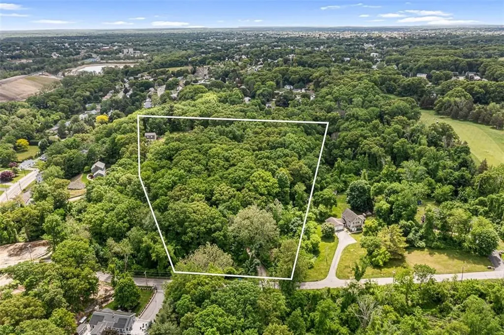 41 Dexter Rock Road Lincoln RI 02865