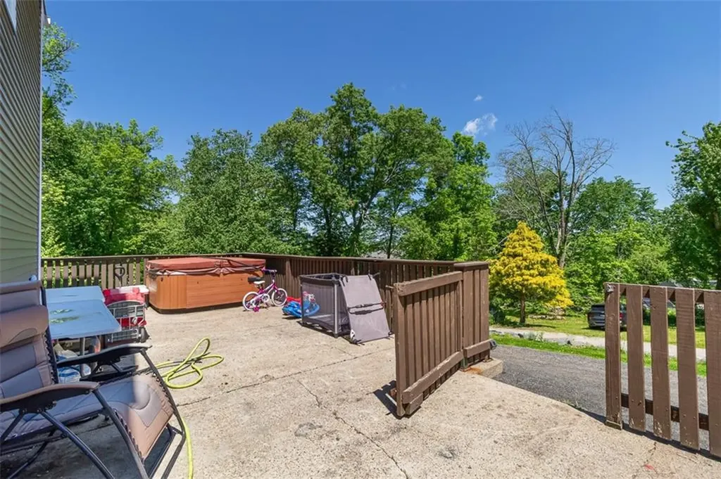 41 Dexter Rock Road Lincoln RI 02865