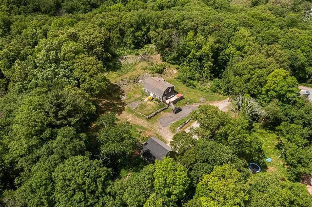 41 Dexter Rock Road Lincoln RI 02865