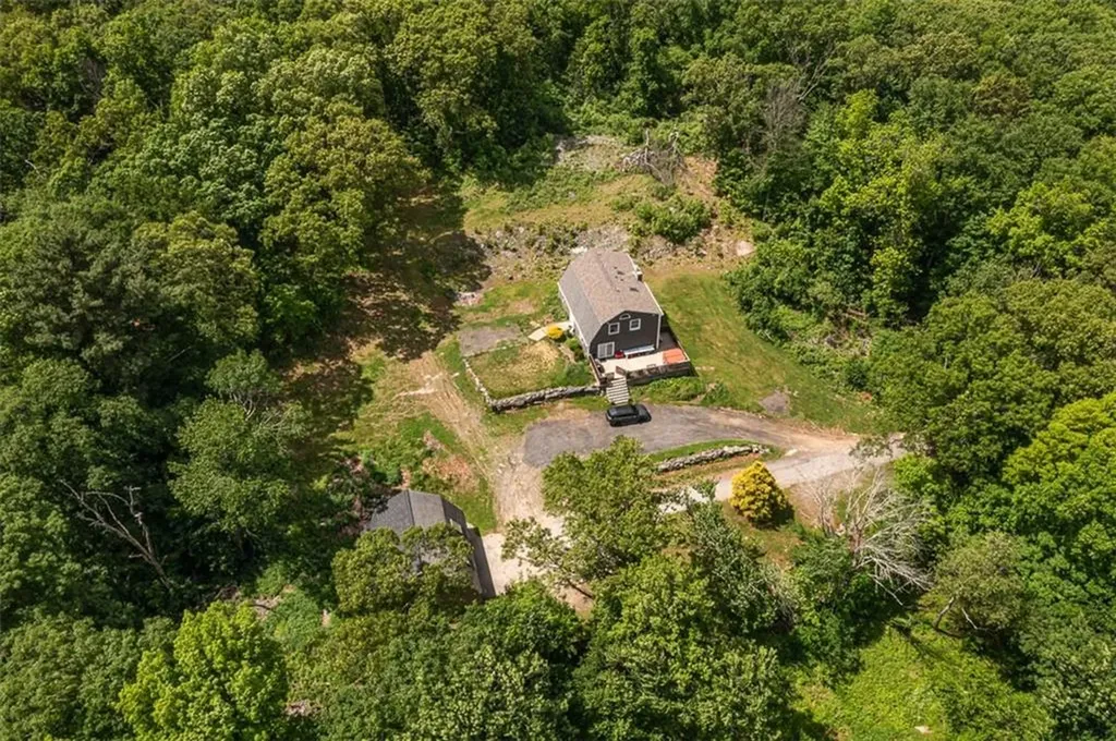 41 Dexter Rock Road Lincoln RI 02865
