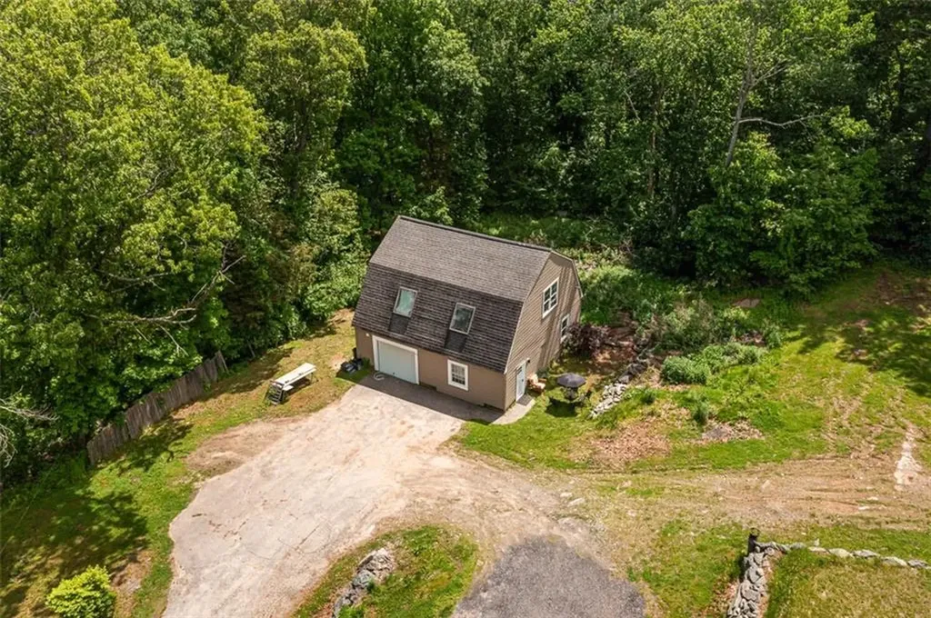 41 Dexter Rock Road Lincoln RI 02865